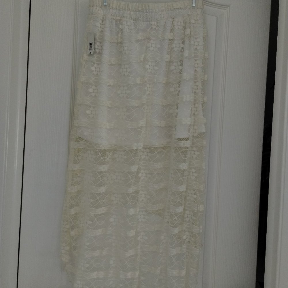 Lacey skirt